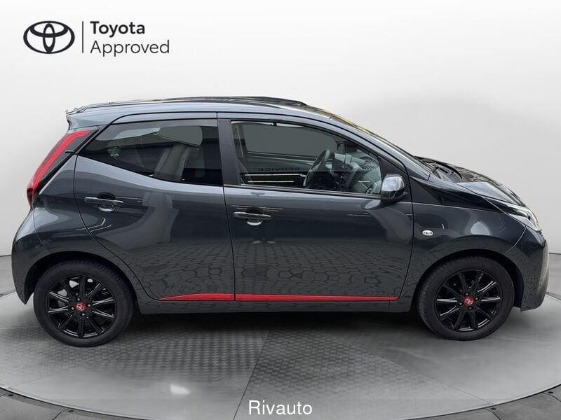 Toyota Aygo Aygo Connect 1.0 VVT-i 72 CV 5 porte x-play
