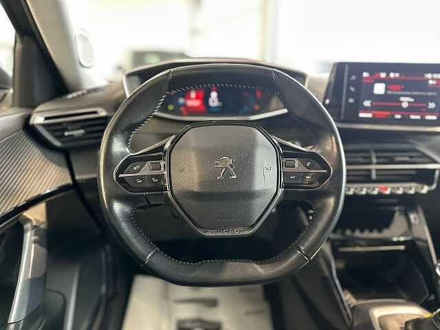 Peugeot 2008 PureTech 100 S&S Allure