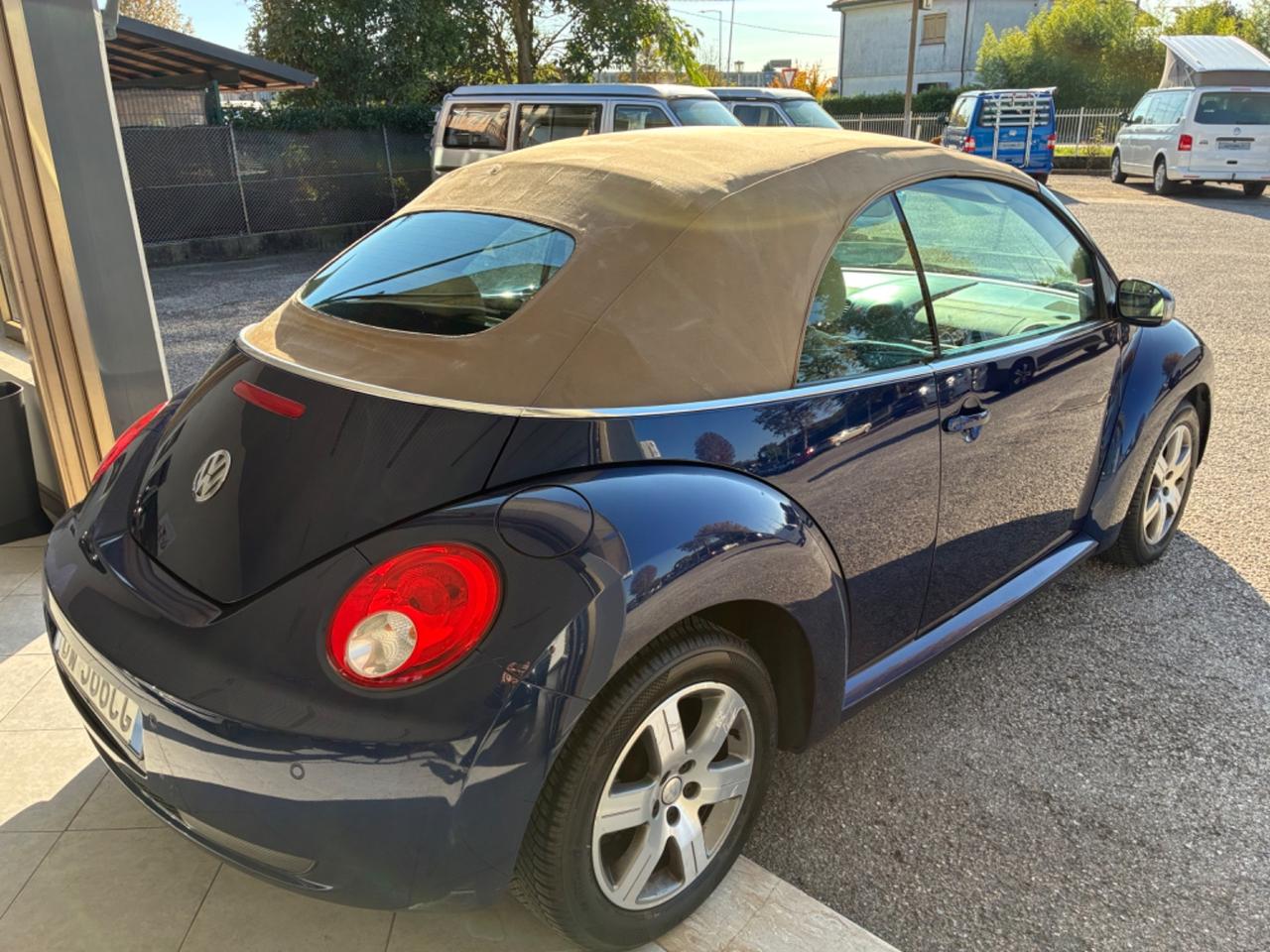 Volkswagen New Beetle 1.6 Cabrio GPL