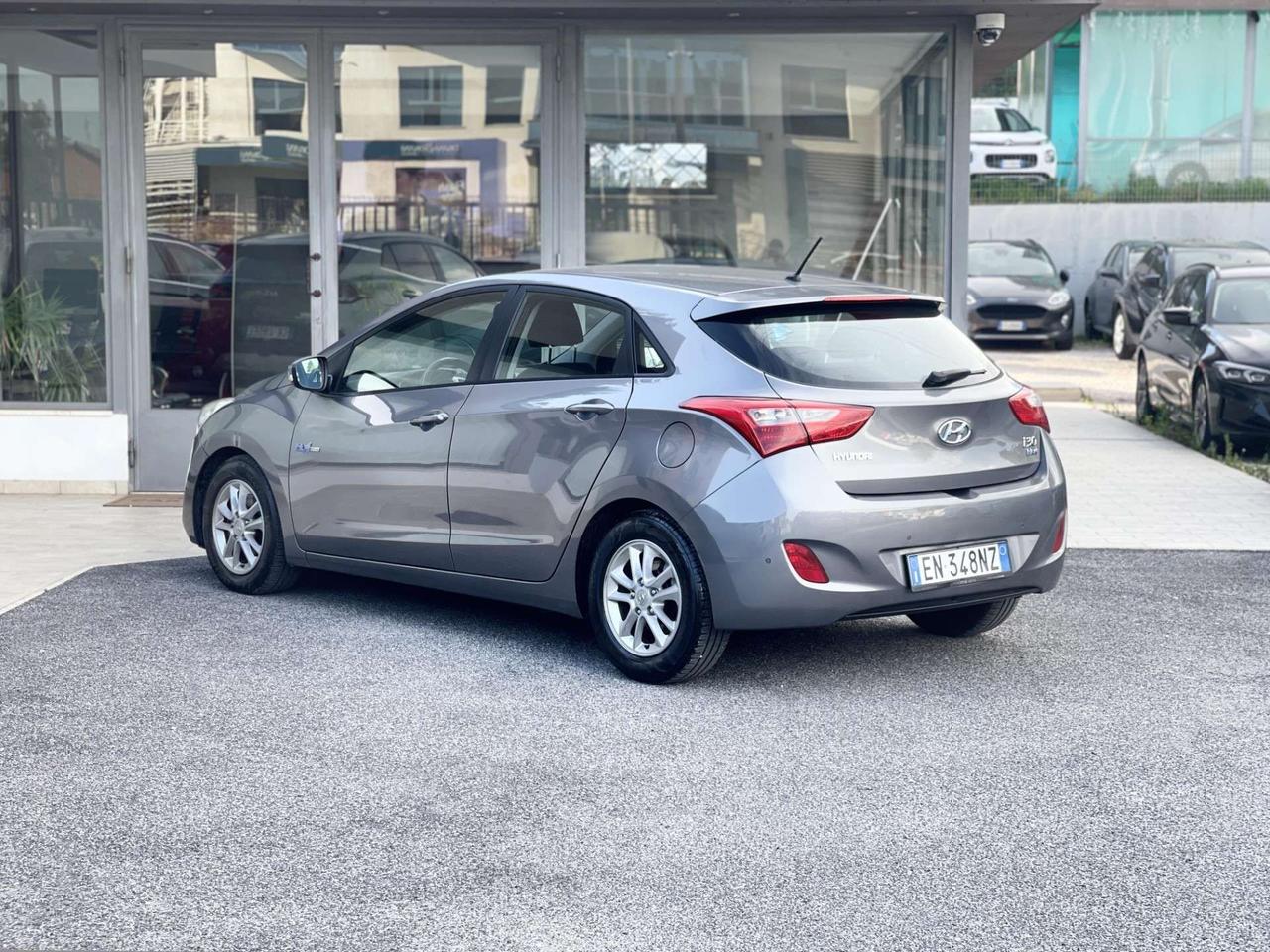 Hyundai i30 1.6 Diesel 110CV E5 Neo - 2012