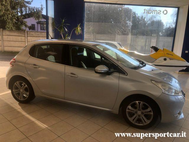 PEUGEOT 208 1° serie 1.2 VTi 82 CV 5 porte Allure