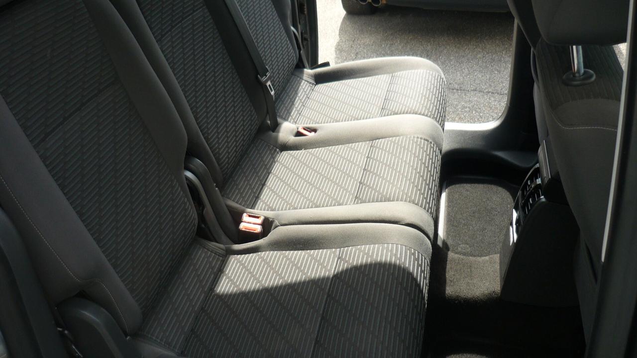 Volkswagen Caddy 20TDI 140CV DSG 4p. Maxi x trasporto disabile pianale ribassato con pedana