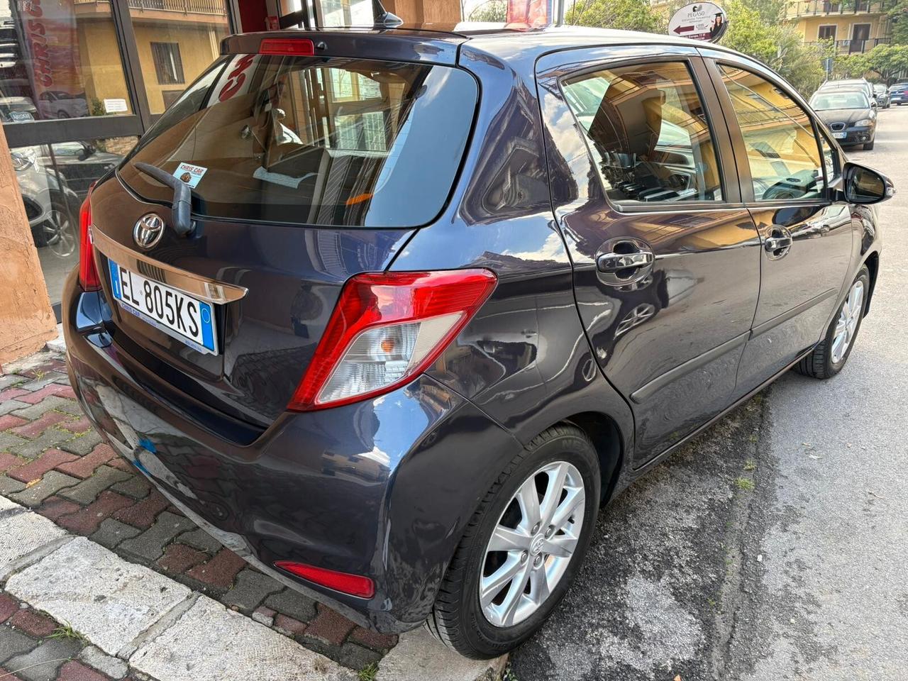 Toyota Yaris 1.3 5 porte Lounge