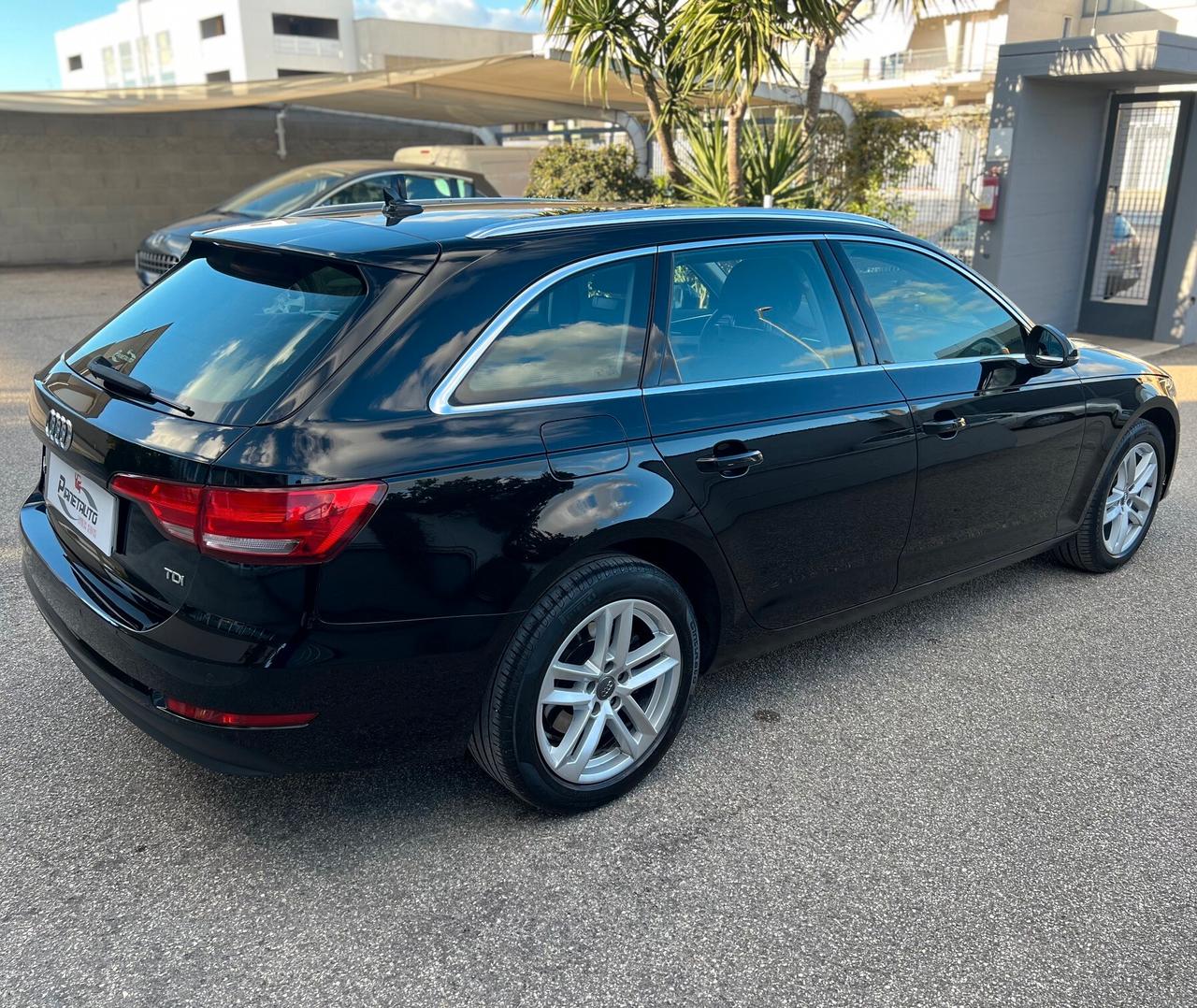 Audi A4 Avant 35 2.0 tdi 150cv Business s-tronic NAVI/LED