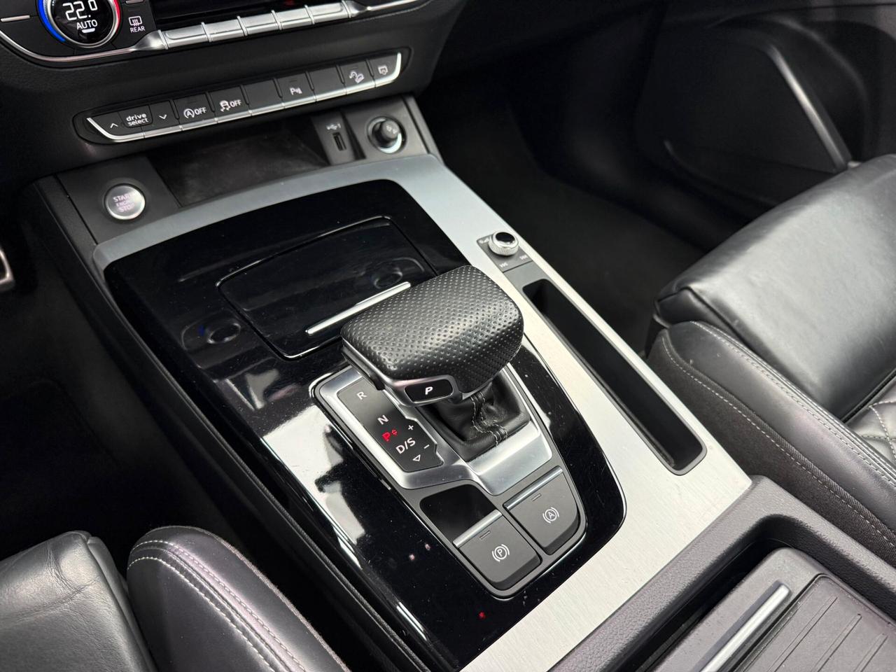 Audi Q5 SPB 40 TDI quattro S tronic line plus (463)