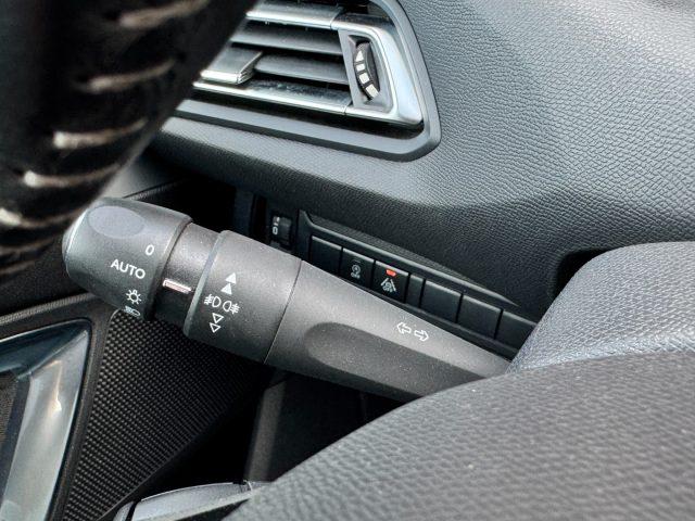 PEUGEOT 308 BlueHDi 100 S&S Business UnicoProp. IvaEsp