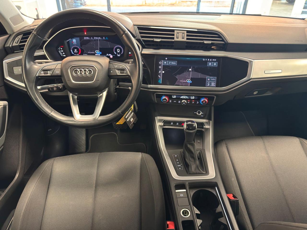 Audi Q3 35 TDI S tronic Business