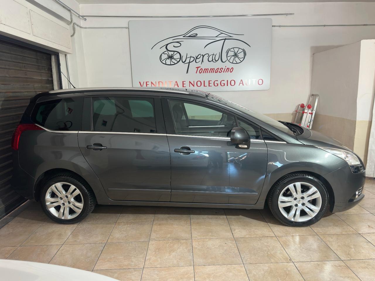 Peugeot 5008 1.6 HDi 112CV 7 posti