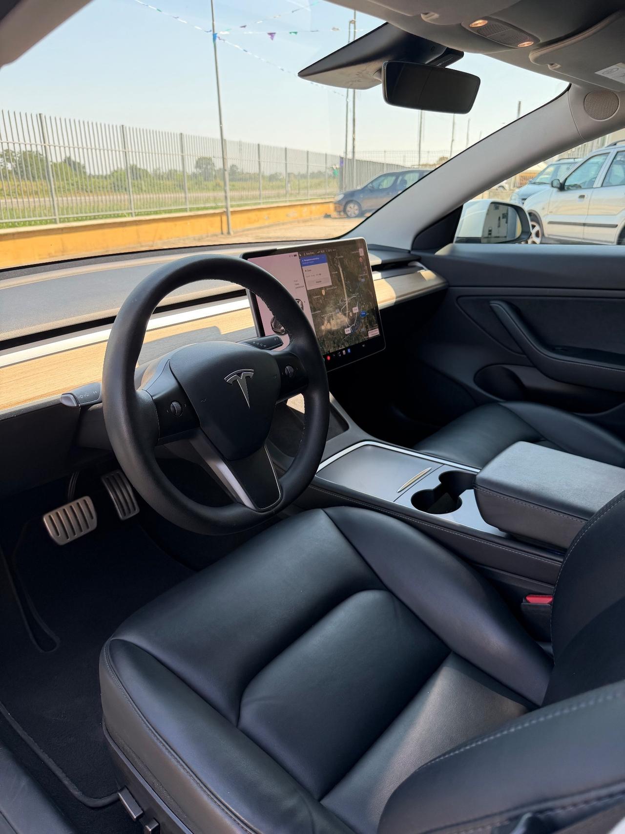 Tesla Model 3 Long Range AWD Performance