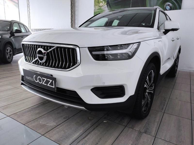VOLVO XC40 (2017-->) - XC40 T5 Recharge Plug-in Hybrid Inscription