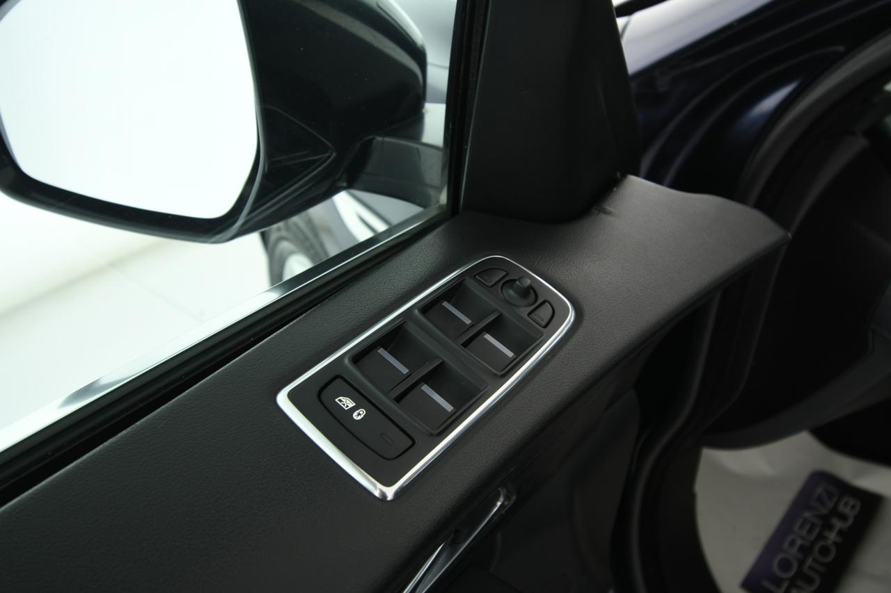 JAGUAR F-Pace 2.0d i4 Portfolio 180cv auto TETTO PANO+CAMERA+APP CONNECT