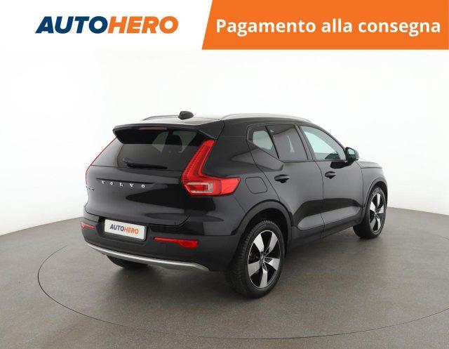 VOLVO XC40 T3 Geartronic Momentum Pro