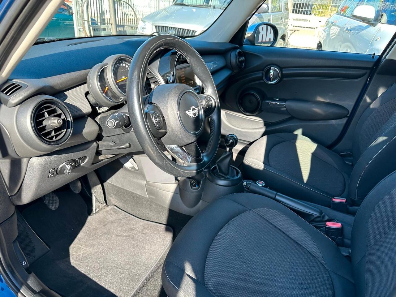 Mini Mini 1.5 One D 5 P. 2016