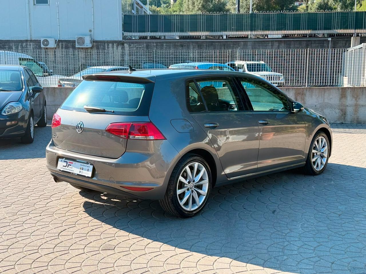 Volkswagen Golf Business 1.6 TDI DSG 5p. Highline BlueMotion Technology
