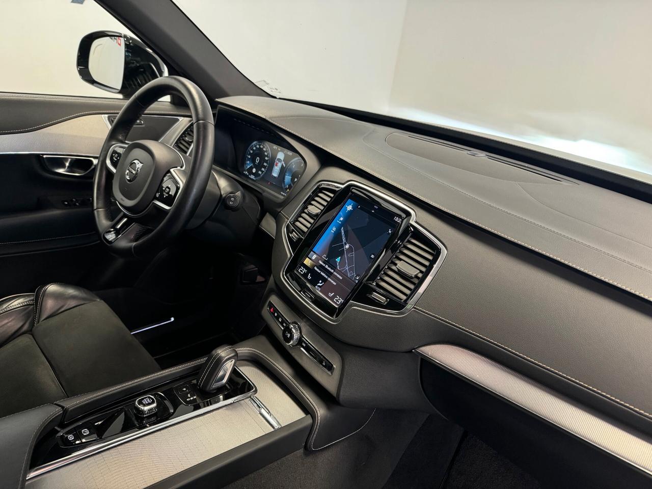 Volvo XC 90 XC90 B5 (d) AWD automatico Plus Dark R DESIGN TETTO