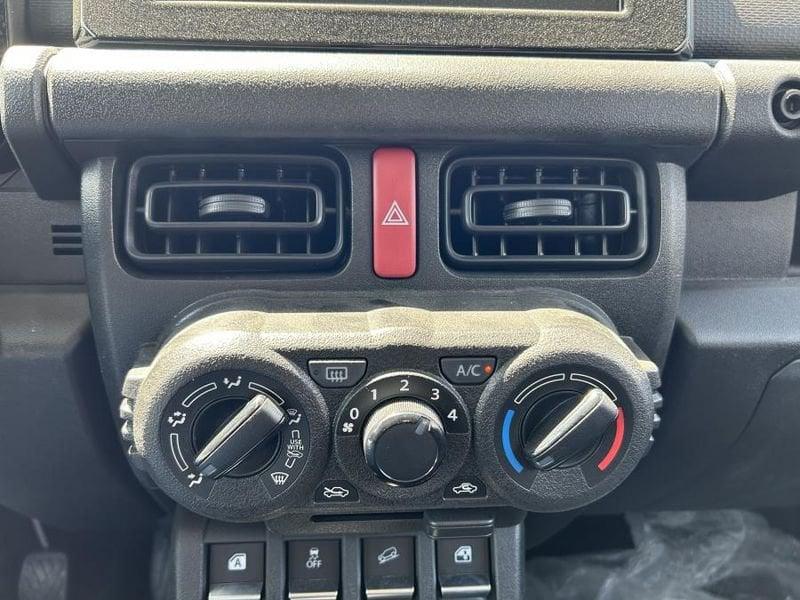 Suzuki Jimny 1.5 5MT 4 POSTI AUTOVETTURA