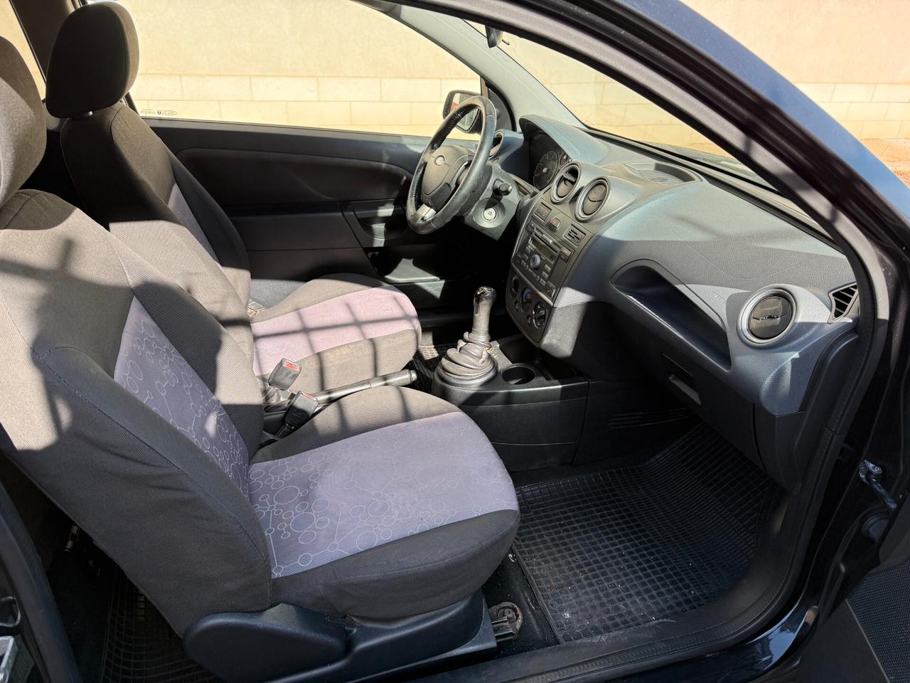 Ford Fiesta 1.4 TDCi 3p. Ghia