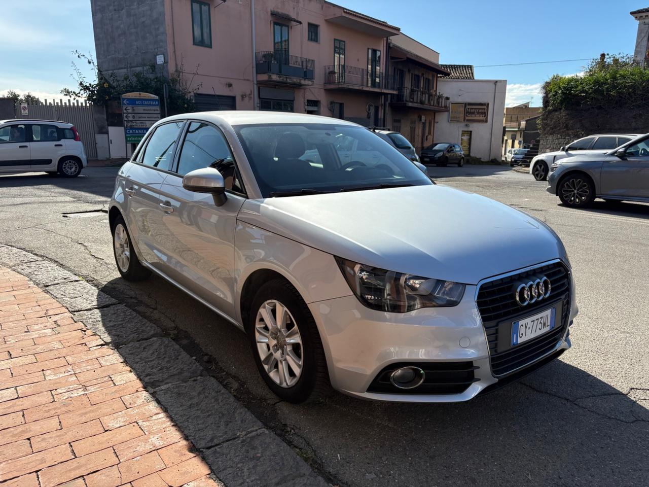 Audi A1 1.6 TDI 105 CV Attraction Sportback