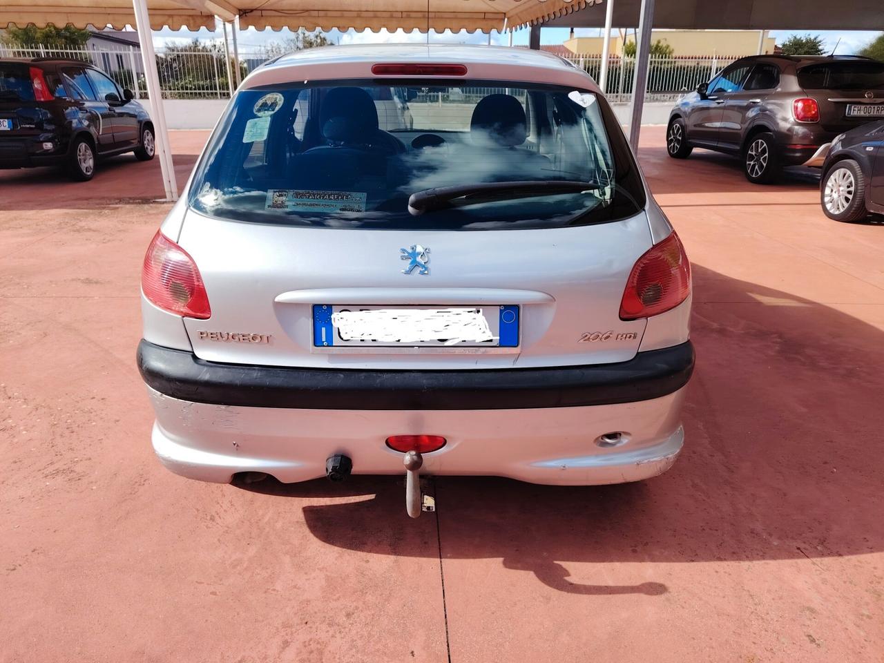 Peugeot 206 1.4 hdi 5 porte + gancio
