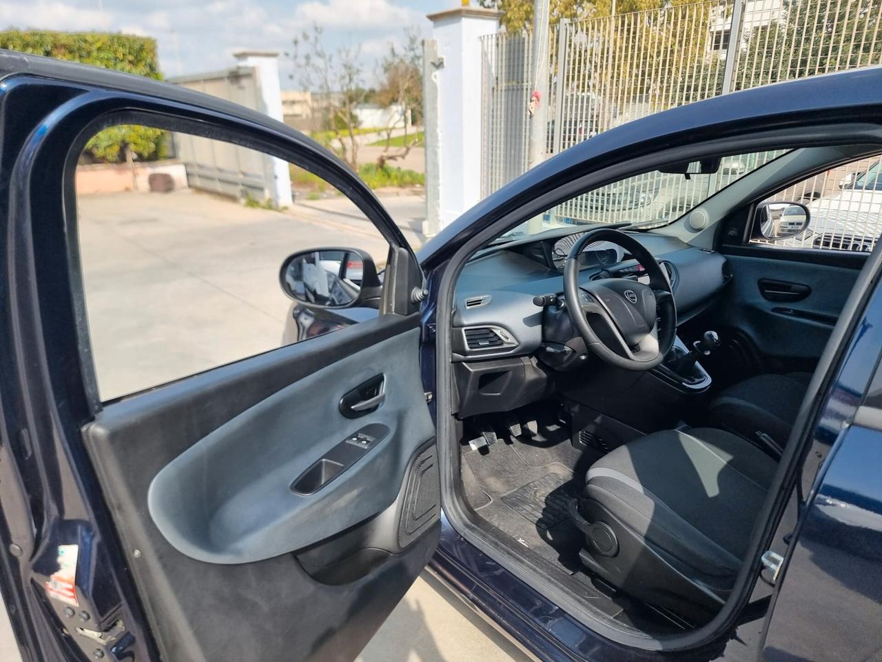 Lancia Ypsilon 1.2 69 CV 5 porte GPL Ecochic Gold KM 79000