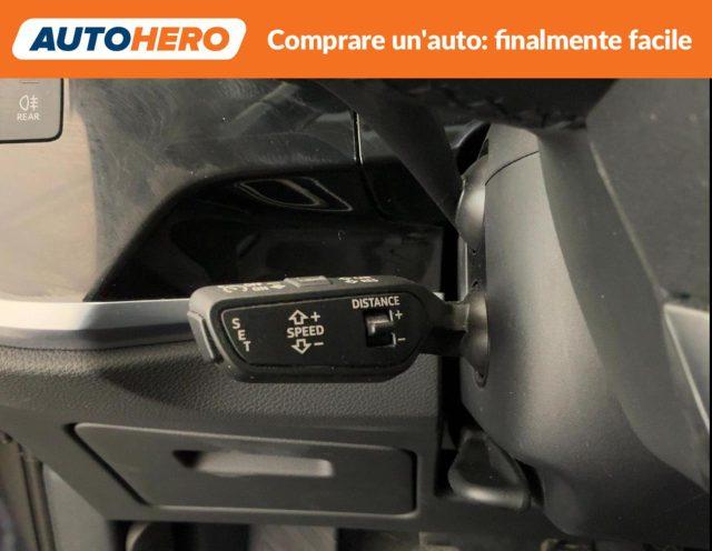 AUDI Q3 35 TFSI Business Advanced