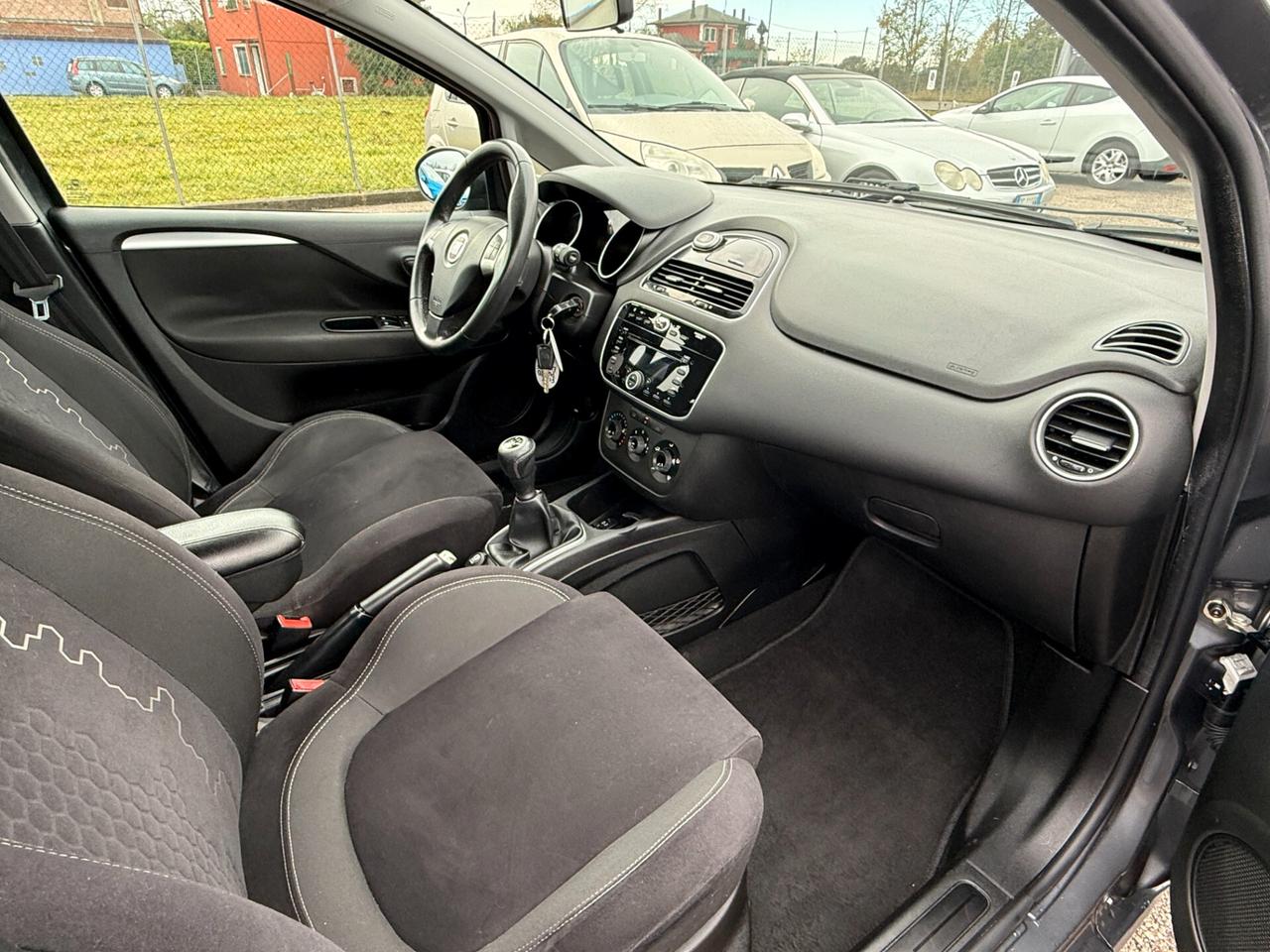 Fiat Punto 1.3 MJT II 75 CV 5 porte Km 96.300!!!