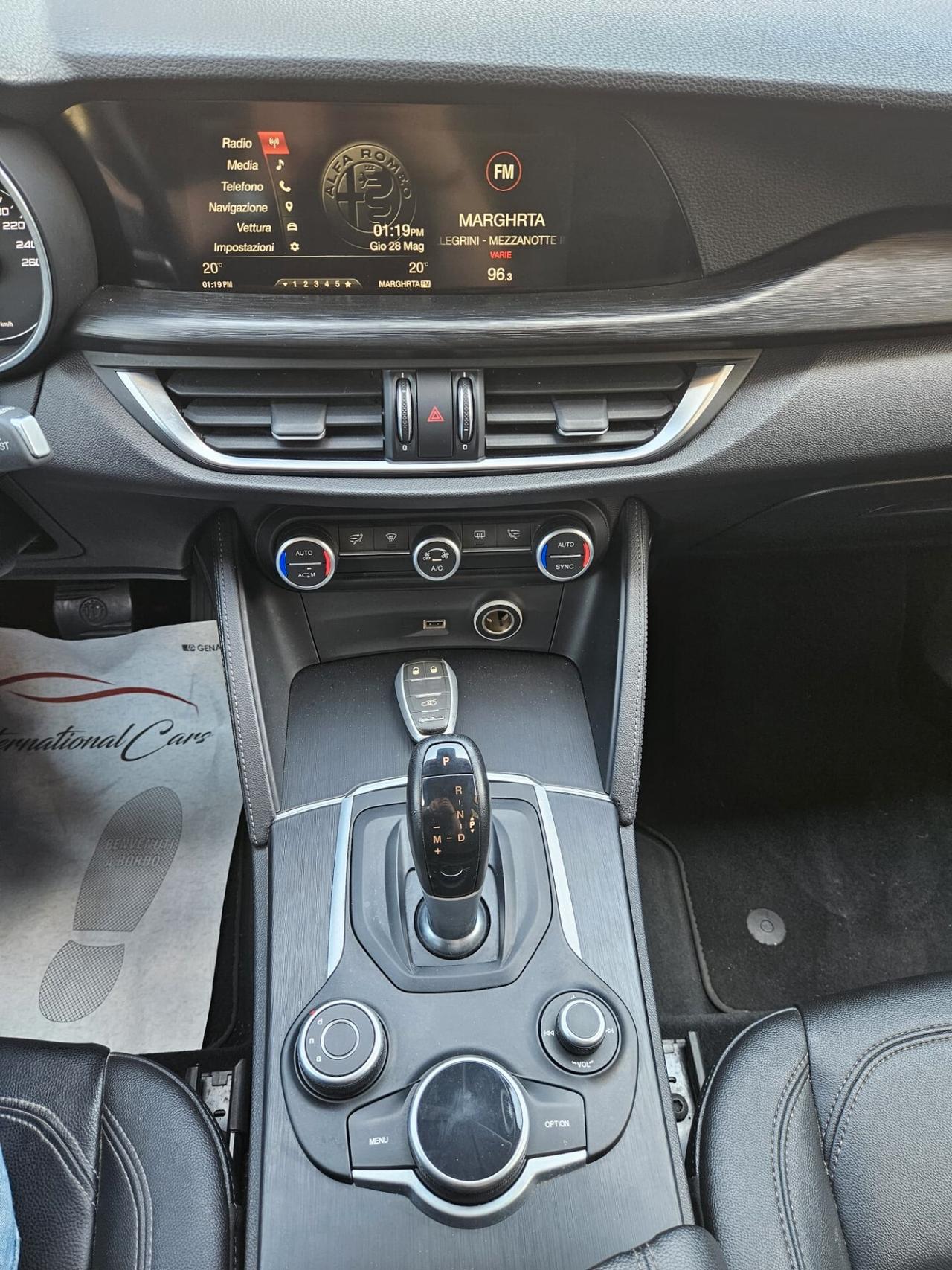 Alfa Romeo Stelvio 2.2 Q4 210cv diesel FULL