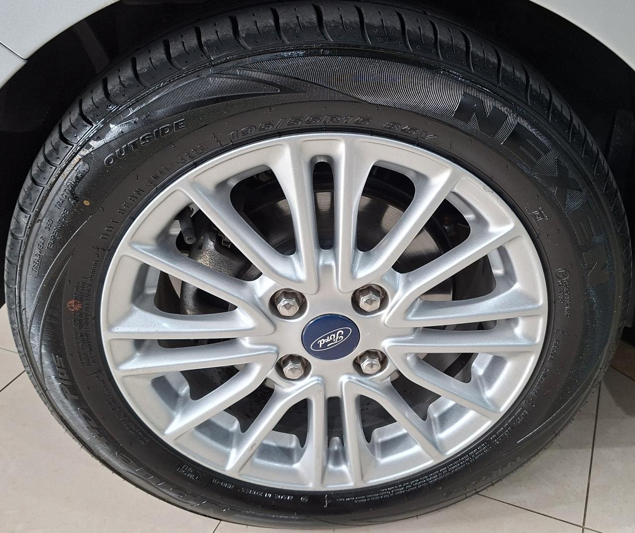 Ford Ka + 1.5 TDCi 95CV S&S Ultimate 43.116Km