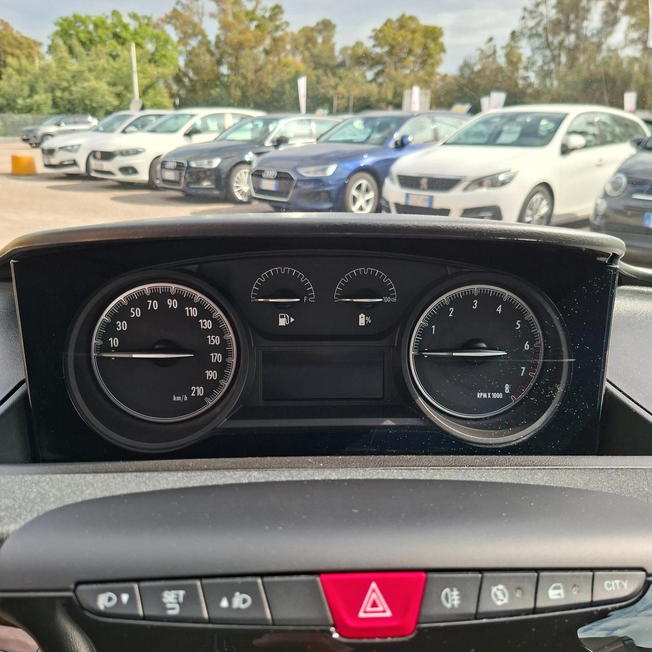 Lancia Ypsilon 1.0 Bz 70 Cv Hybrid Silver