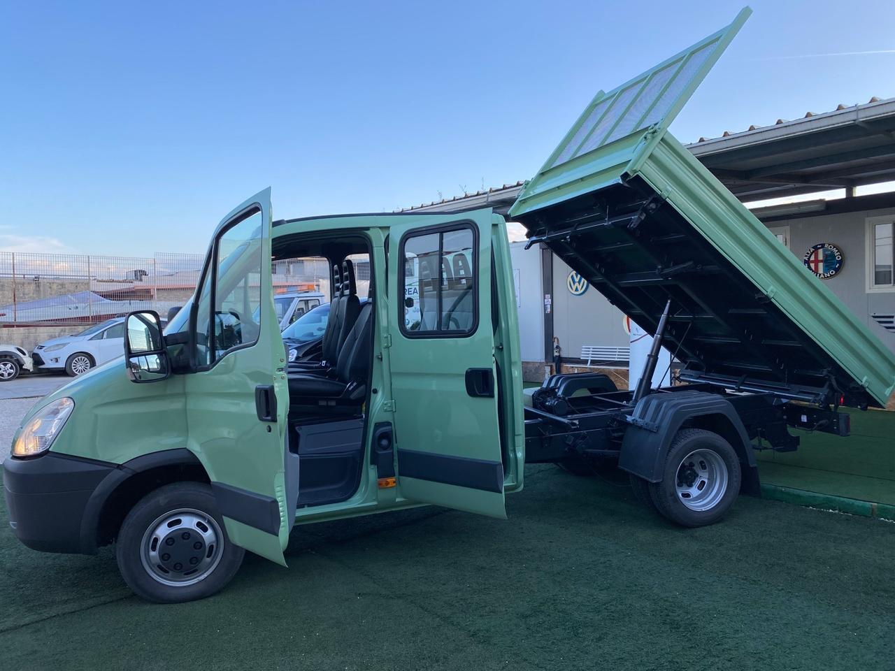 Iveco Daily 3.0-35C15 Ribaltabile Trilaterale