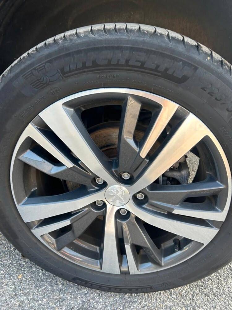 Peugeot 3008 1.5cc BlueHDi 130cv S&S EAT8 Allure Pack