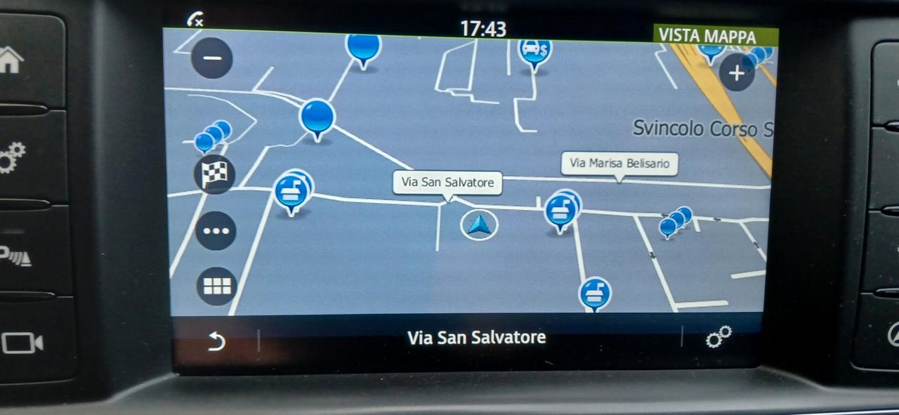 Jaguar XE 2.0 D 180 cv automatica look sportivo