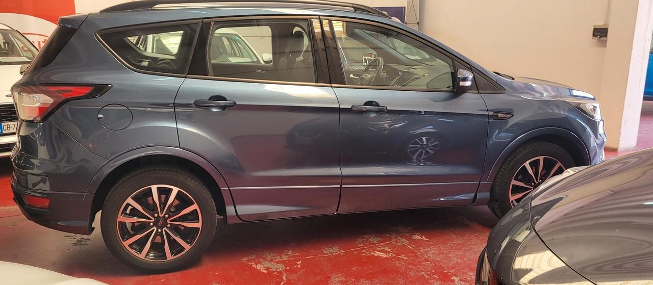 Ford Kuga 1.5 TDCI 120 CV S&S 2WD ST-Line