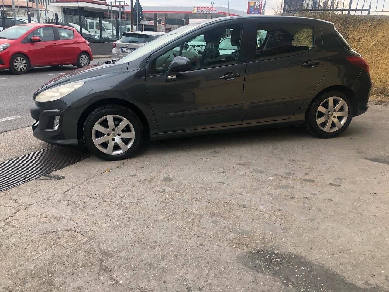 Peugeot 308 1.6 8V HDi 112CV Automatica 2011