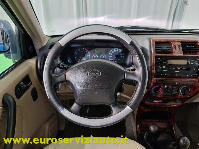 NISSAN Terrano II 2.7 Tdi 3 porte Luxury
