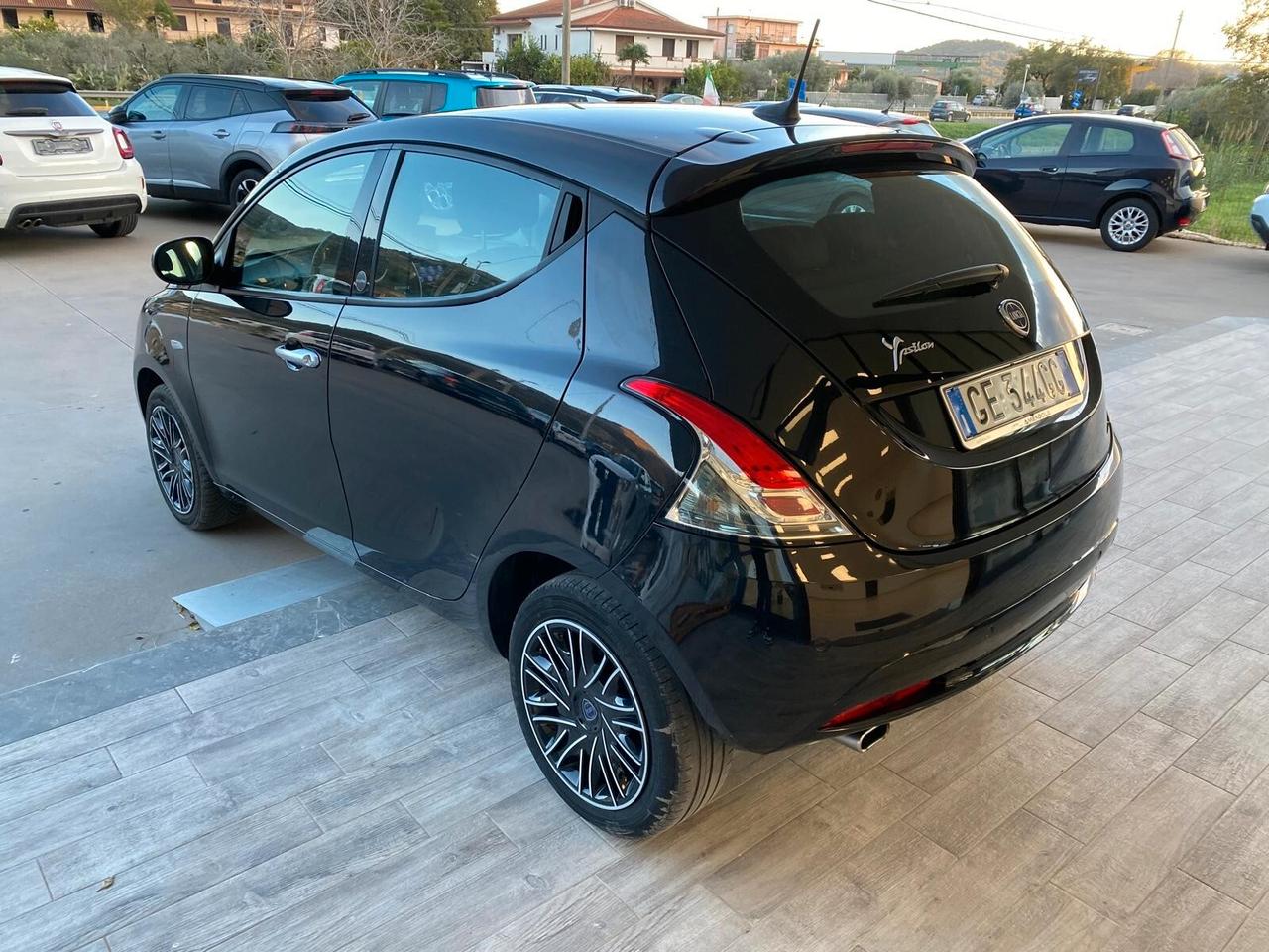 Lancia Ypsilon 1.2 69 CV 5 porte GPL Ecochic Gold