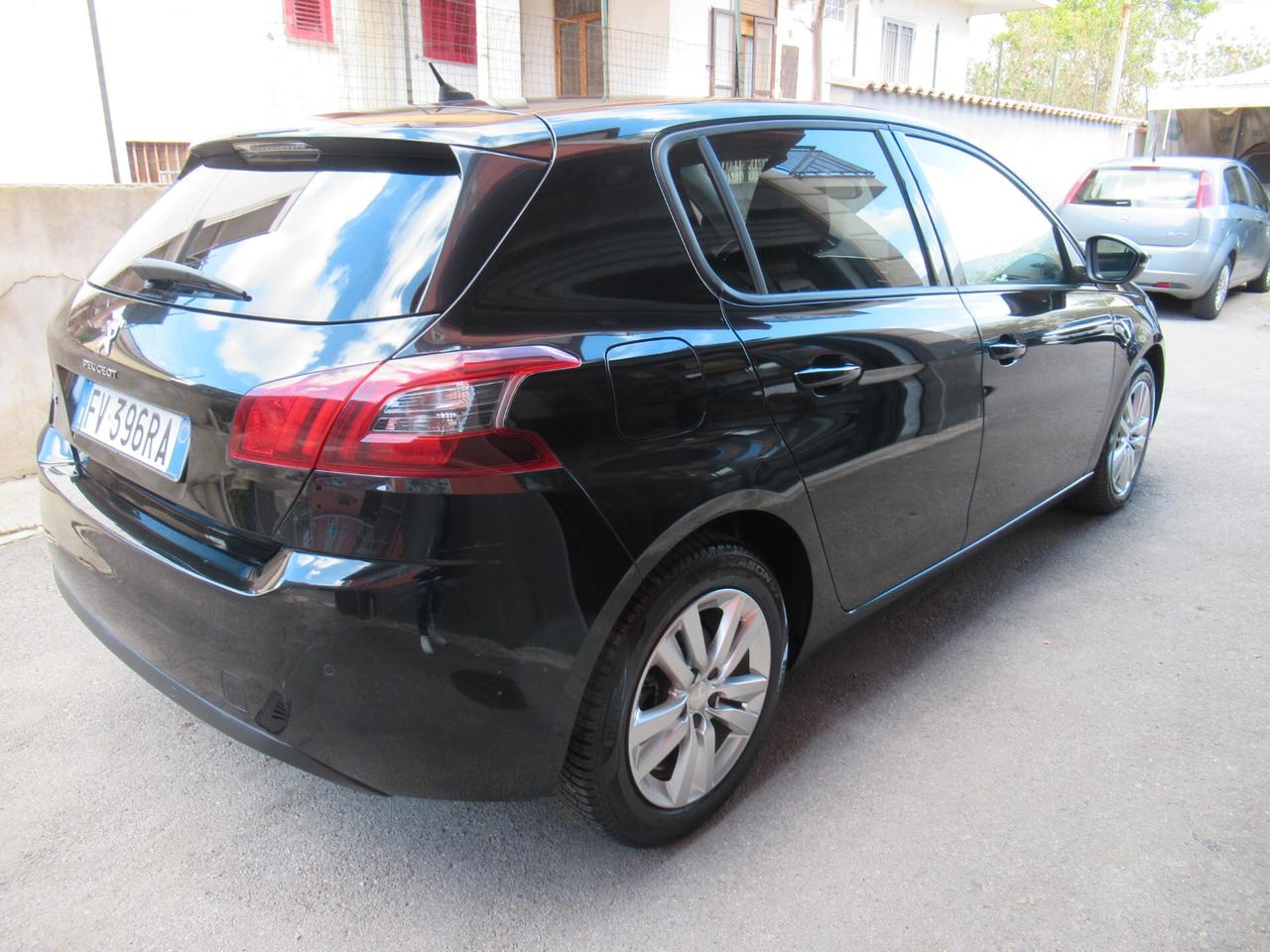 Peugeot 308 BlueHDi 130 S&S Business