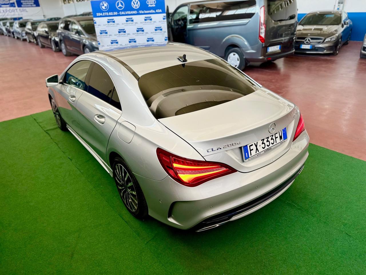 Mercedes-benz CLA 200 d Auto Premium/ 4 Matic