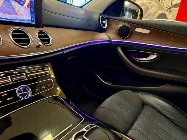 MERCEDES-BENZ E 220 d S.W. 4Matic Premium All-Terrain GRIGLIA AMG