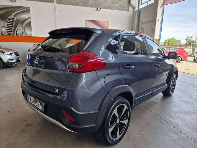 DR Automobiles DR3