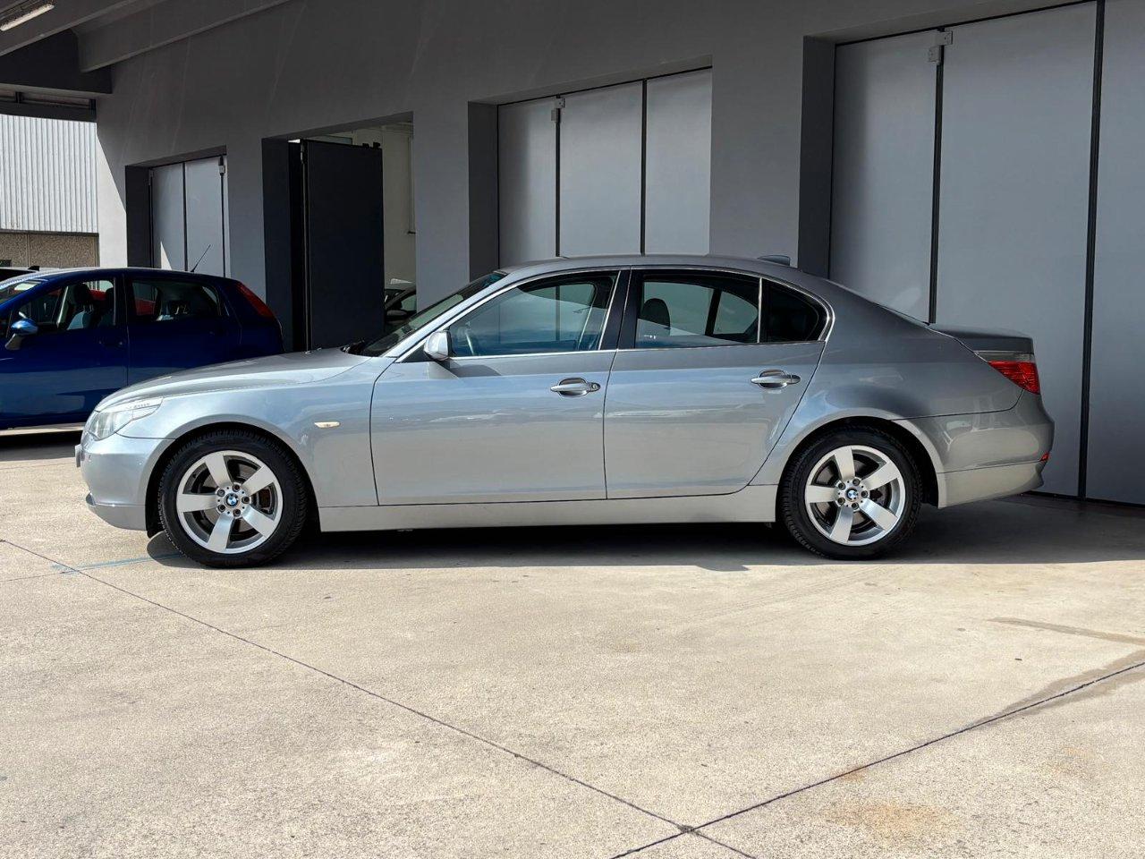 BMW 525 i Futura 218cv c/pelle