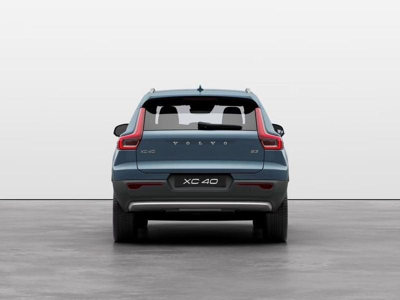 Volvo XC40 B3 163+11 CV Mild Hybrid Automatico Core