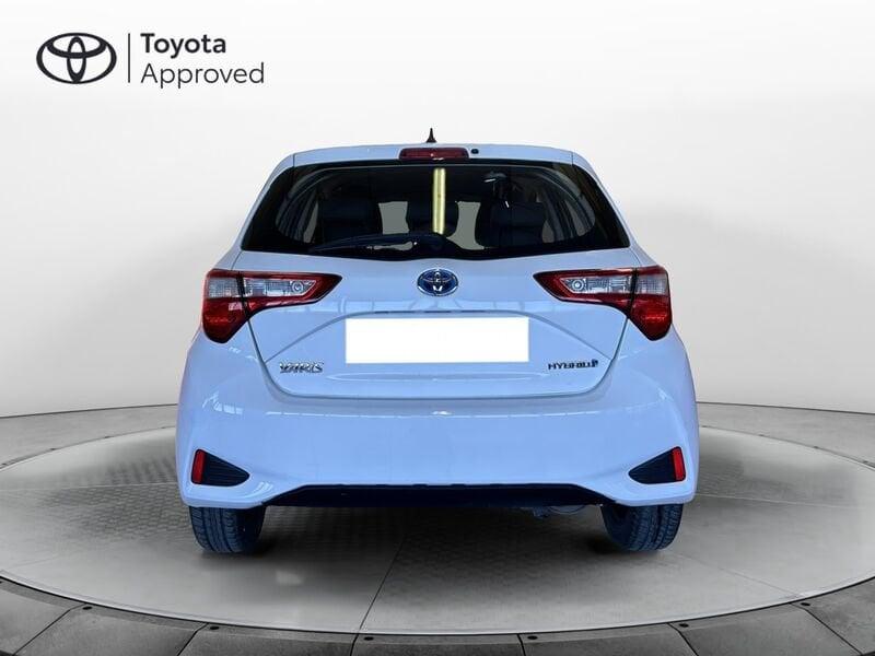 Toyota Yaris 1.5 Hybrid 5 porte Cool NEOPATENTATI