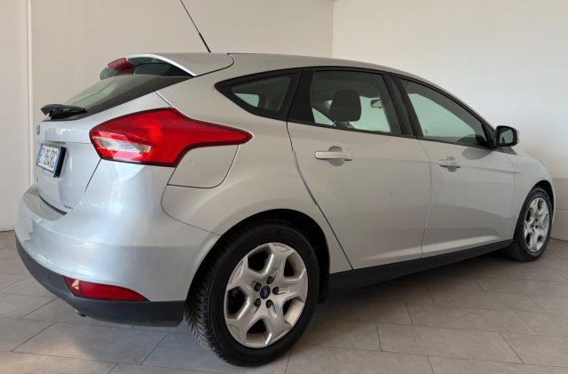 FORD Focus 1.6 120 CV GPL Titanium