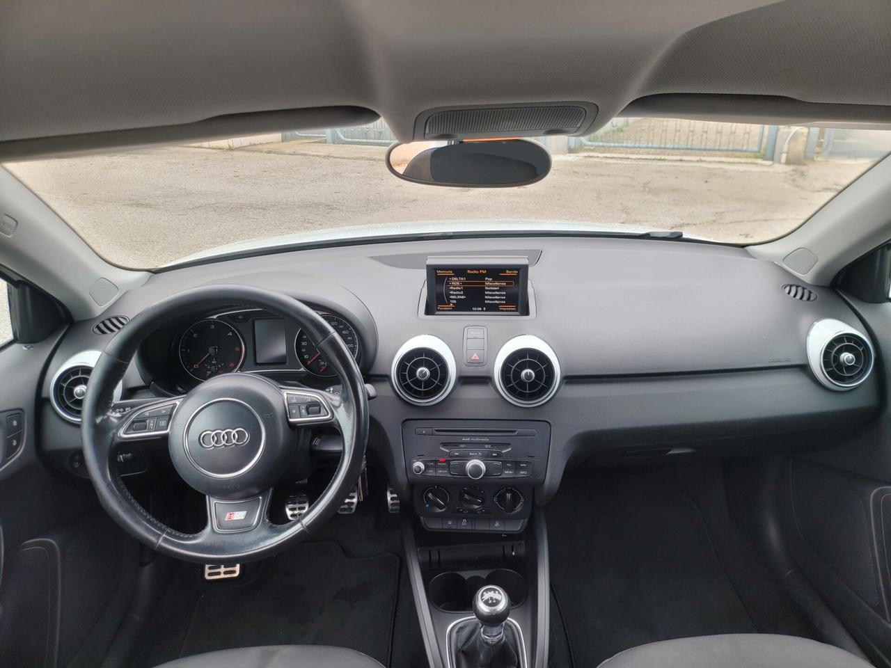 Audi A1 1.6 TDI S line edition plus