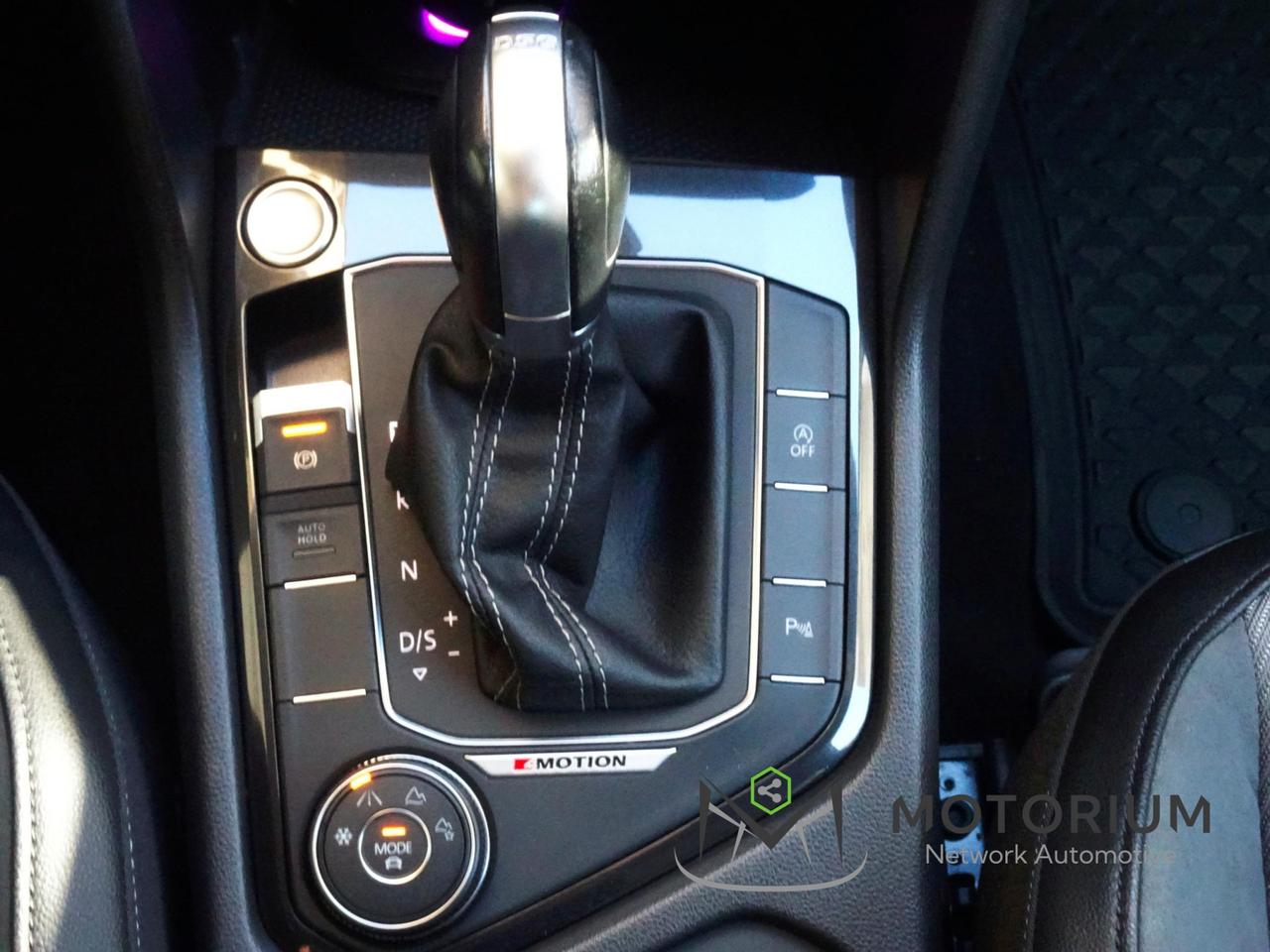 Volkswagen Tiguan 2.0 TDI DSG R-LILE 4MOTION -IMPECCABILE-