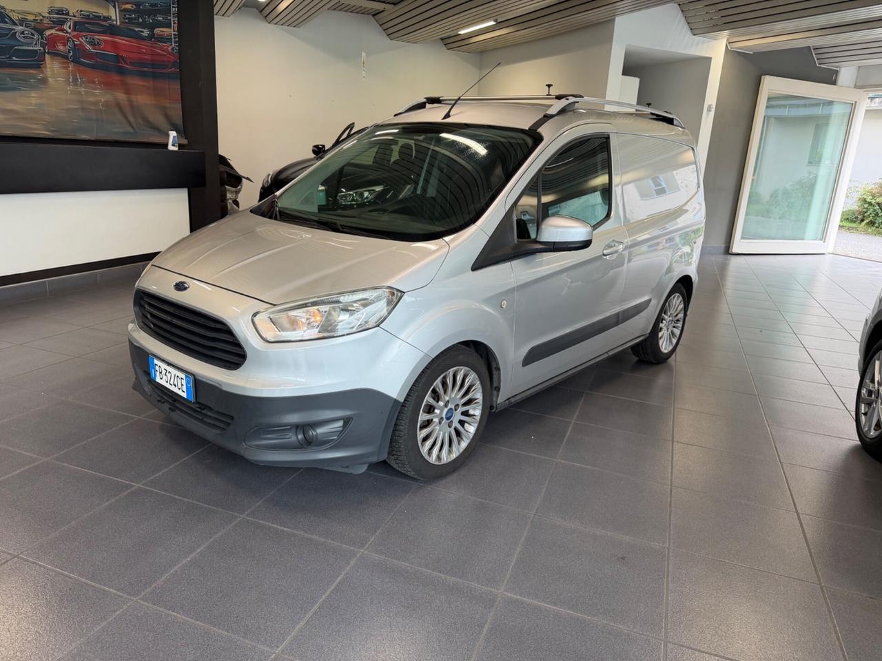 Ford Transit Courier 1.5 TDCi 75CV Van Entry