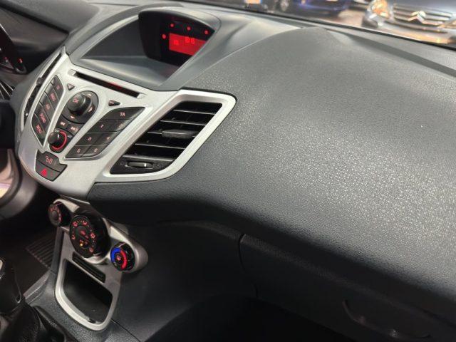 FORD Fiesta 1.2 16V 82CV 5p. Titanium Bs.