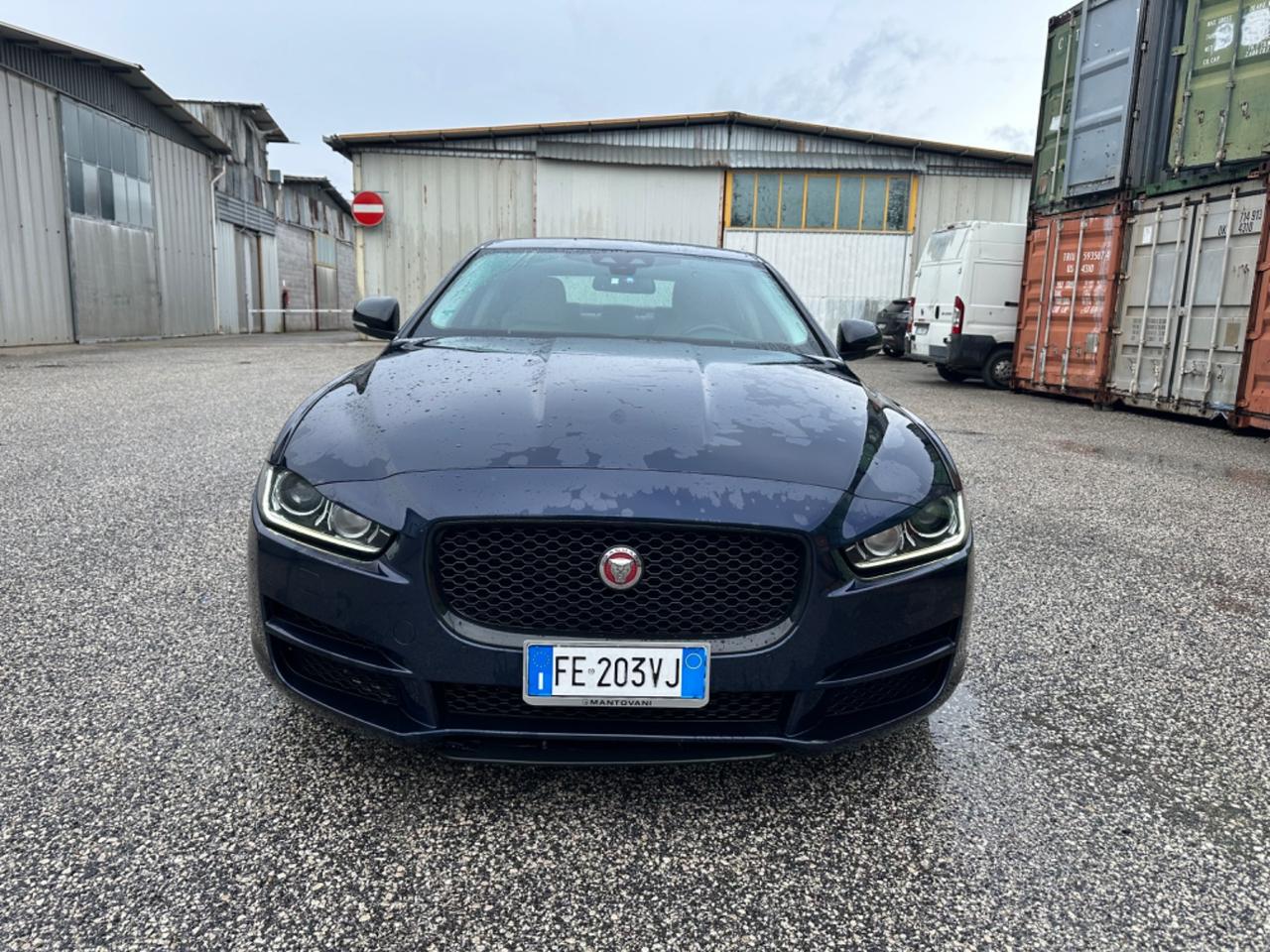 Jaguar XE 2.0 D Turbo 180CV Portfolio automatica