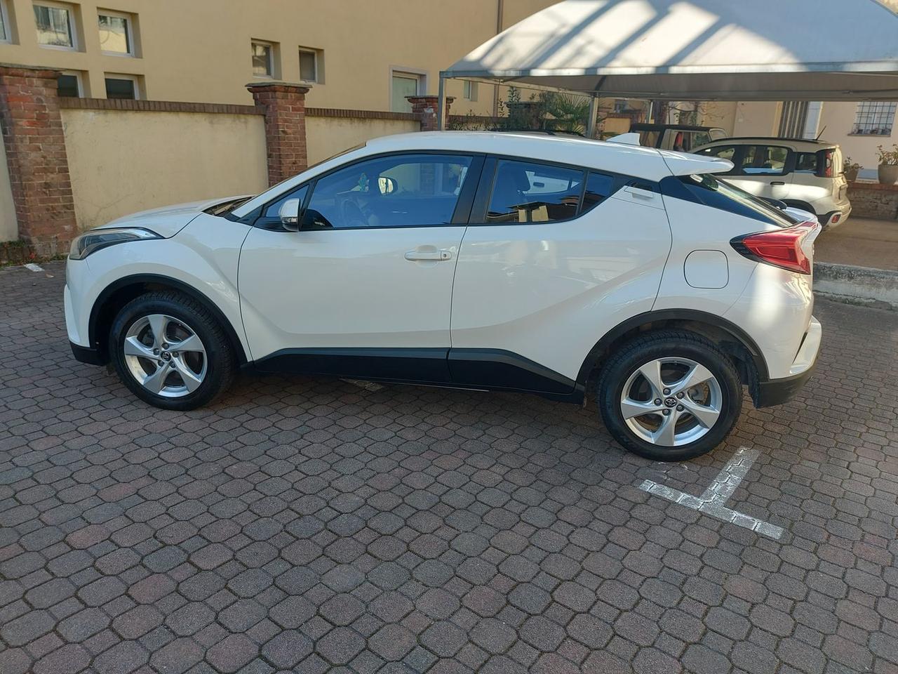 Toyota C-HR Active 1.2 Turbo 4WD